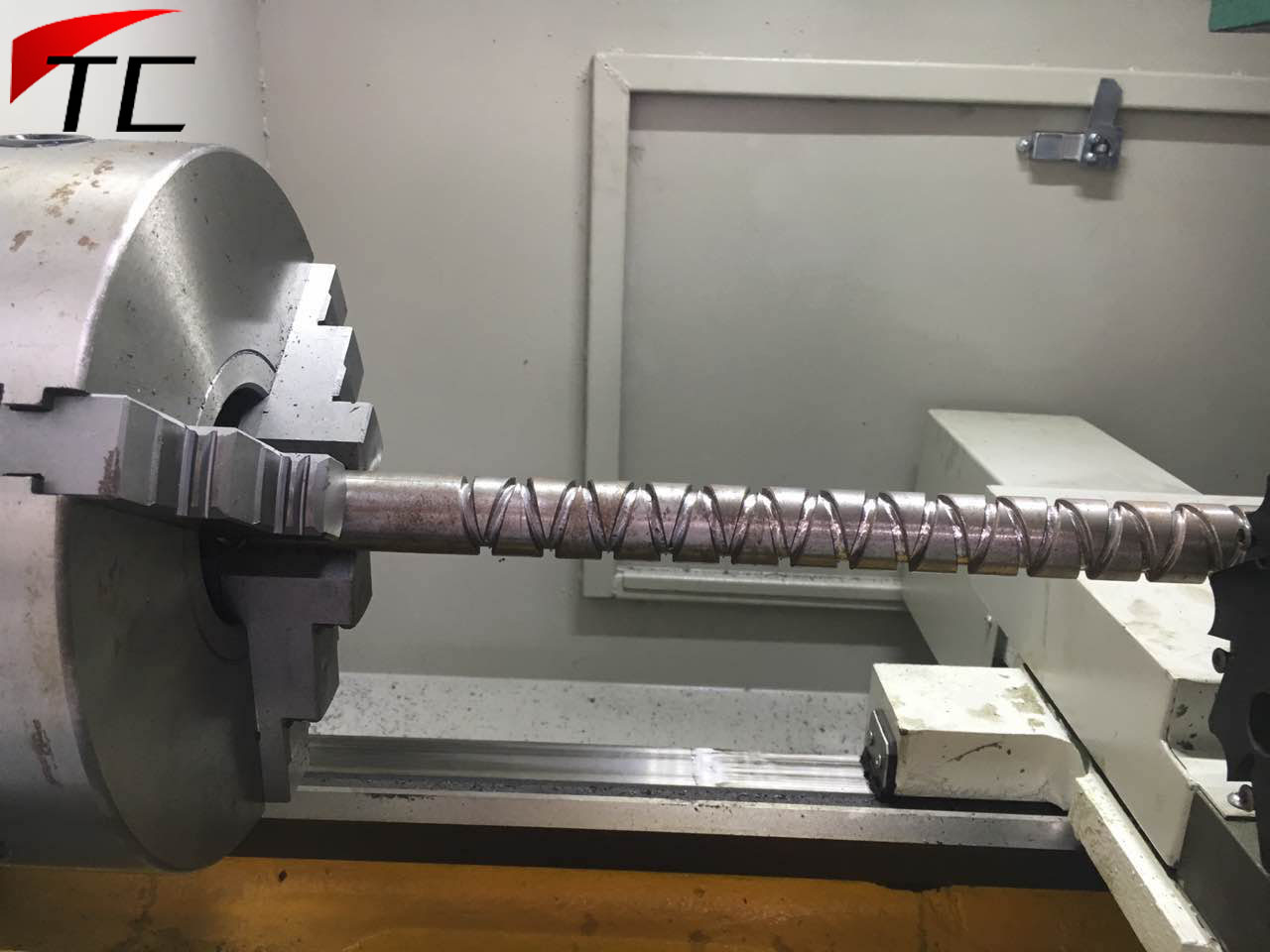 插秧機往復絲桿旋風銑專用設(shè)備